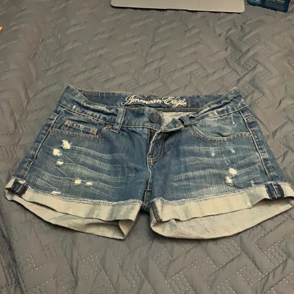 Ripped jean shorts!